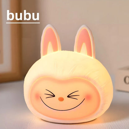 Luz Nocturna Infantil Labubu LED - Lámpara Decorativa para Niños y Bebés